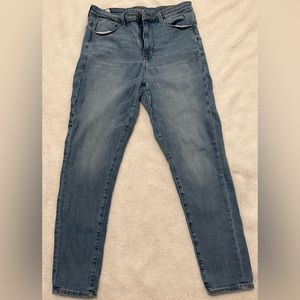 American Eagle Outfitter Skinny Jeans